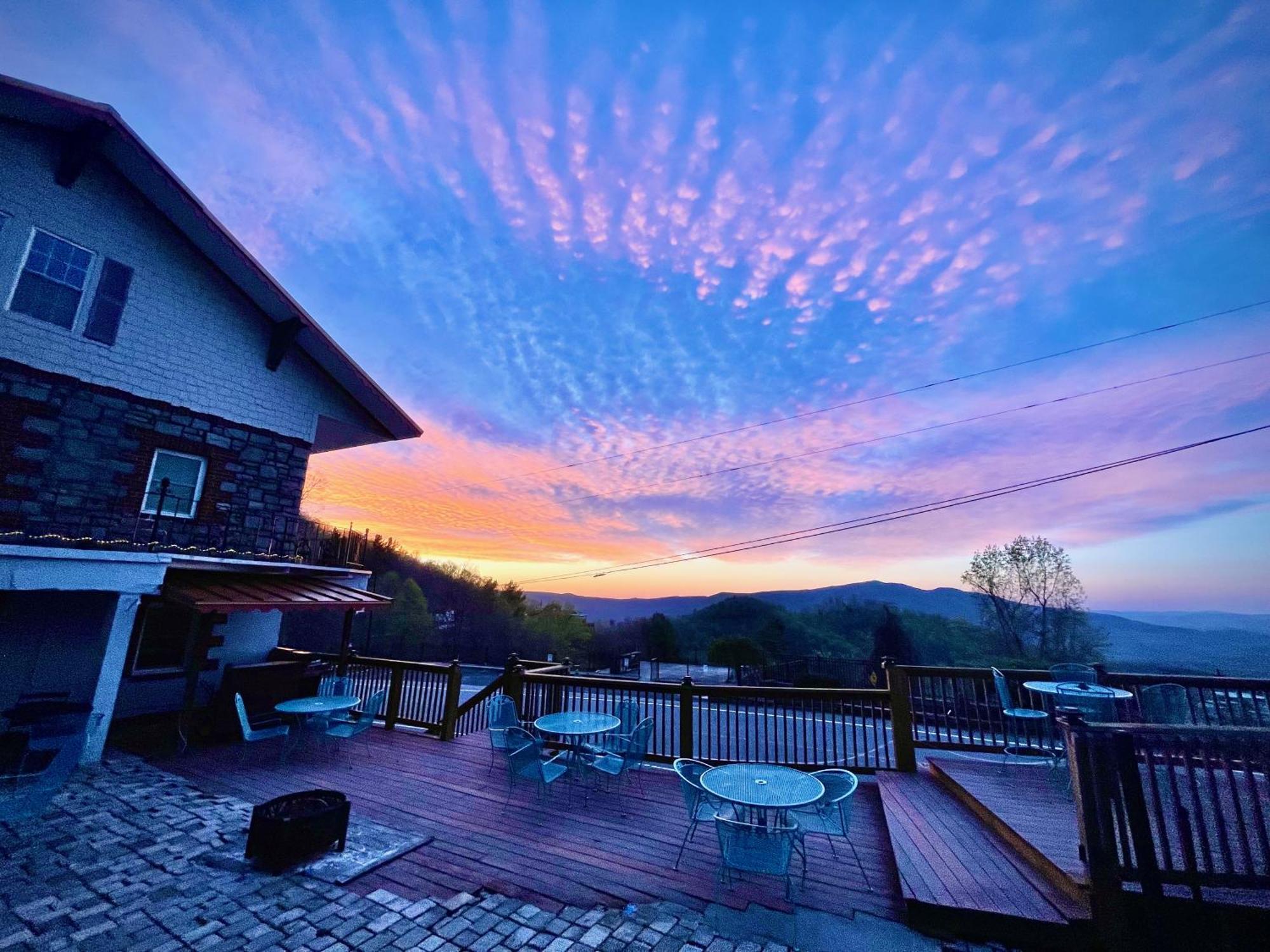 Skyline Village Inn Spruce Pine Eksteriør bilde